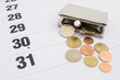 Geldbeutel und Kalender