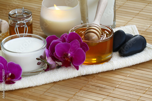 Photo: Kosmetik mit Milch und Honig Kosmetik mit Milch und Honig