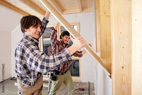 Foto: studwork: fixing the plaster boards studwork: fixing the plaster boards