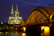 Kölner Dom in der Dämmerung