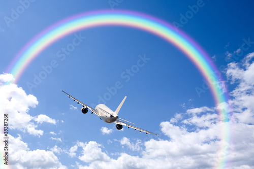 Photo: 旅客機と雲と虹 旅客機と雲と虹