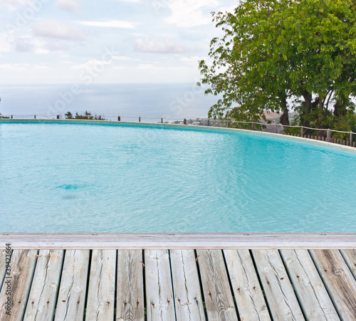 Photo: piscine margelle bois piscine margelle bois