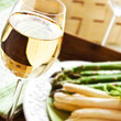 Wein und Spargel