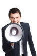 manager gibt informationen durchs megafon