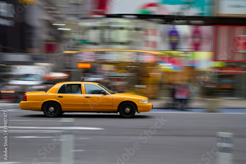 Photo: Taxi am Times Square, New York City, USA Taxi am Times Square, New York City, USA