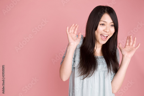 Photo: 驚く女性 驚く女性