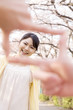 笑っている女性