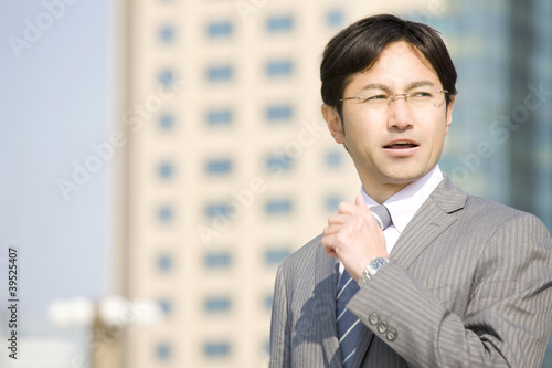 Photo: 微笑むビジネスマン 微笑むビジネスマン