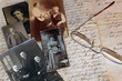 Alter Brief (1857) mit alten Fotos und Brille