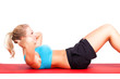 junge Frau macht Sit-Ups