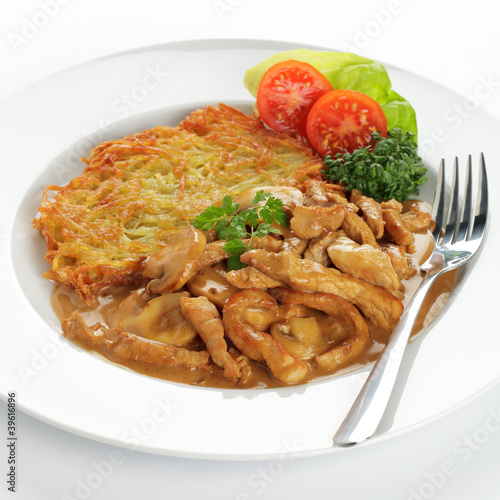 Foto: Zürcher Geschnetzeltes mit Rösti Zürcher Geschnetzeltes mit Rösti