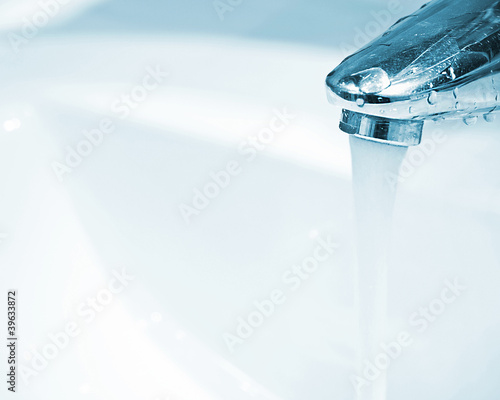 Photo: wash-sink, open tap wash-sink, open tap