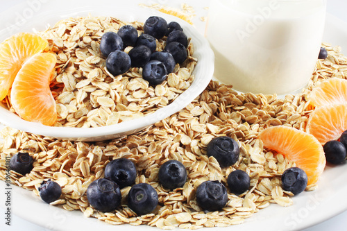 Photo: healthy breakfast - oatmeal healthy breakfast - oatmeal