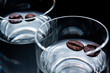 sambuca-liquore dolce con chicco di caffè