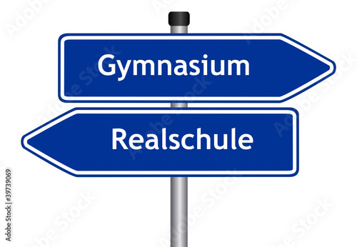 Illustration: Realschule oder Gymnasium Realschule oder Gymnasium