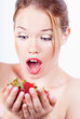 Foto: Girl with strawberry Girl with strawberry
