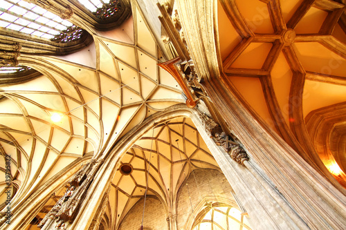 Photo: Im Stephansdom in Wien Im Stephansdom in Wien