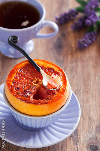 Photo: Grilled grapefruit Grilled grapefruit