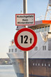 Schild 12 t