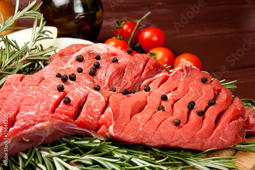 Photo: tagliata di carne cruda tagliata di carne cruda