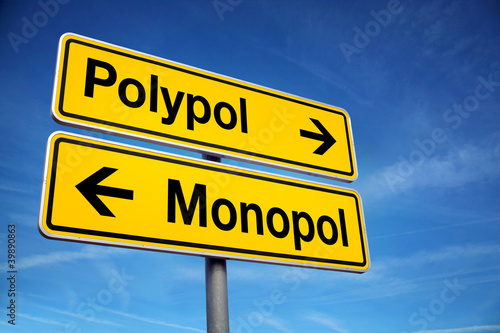 Photo: Verkehrschild Polypol und Monopol Verkehrschild Polypol und Monopol