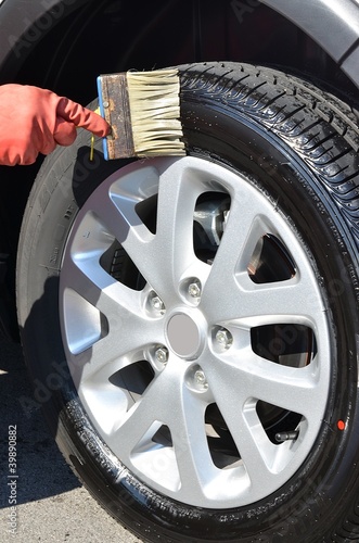 Photo: Autolavaggio - Nero gomme Autolavaggio - Nero gomme