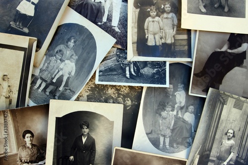 Photo: vieilles photographies. vieilles photographies.