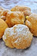 Bignè fritto ripieno di crema - Bignè di San Giuseppe Bignè fritto ripieno di crema - Bignè di San Giuseppe