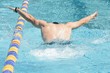 Foto: Rückansicht eines Profischwimmers Rückansicht eines Profischwimmers