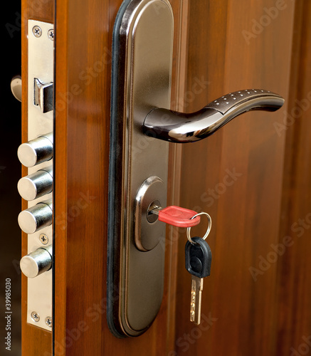 Photo: door lock door lock