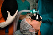 Foto: Applying anesthesia during surgery Applying anesthesia during surgery