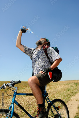 Photo: Durstiger Biker Durstiger Biker