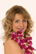 Frauenportrait mit Orchidee