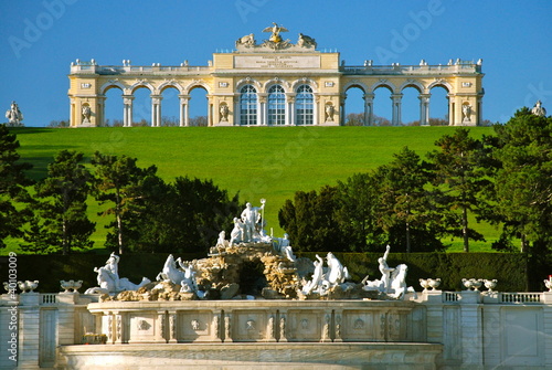 Photo: Gloriette, parco di Schönbrunn, Vienna Gloriette, parco di Schönbrunn, Vienna