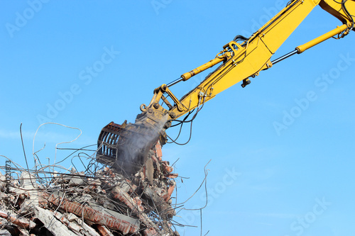 Photo: demolition crane demolition crane
