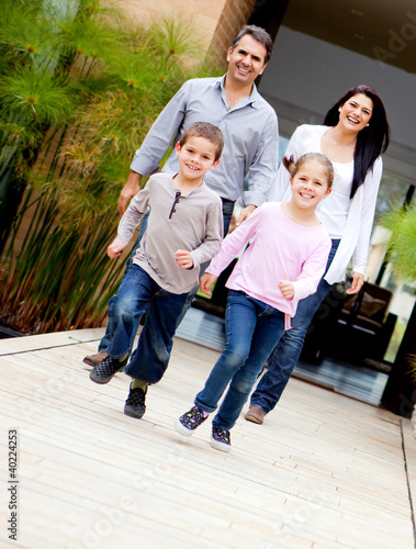 Foto: Happy family Happy family