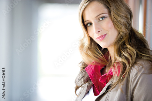Photo: Businesswoman smiling, portrait Businesswoman smiling, portrait