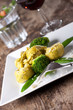 Tortellini mit Zuckererbsen und Broccoli Tortellini mit Zuckererbsen und Broccoli
