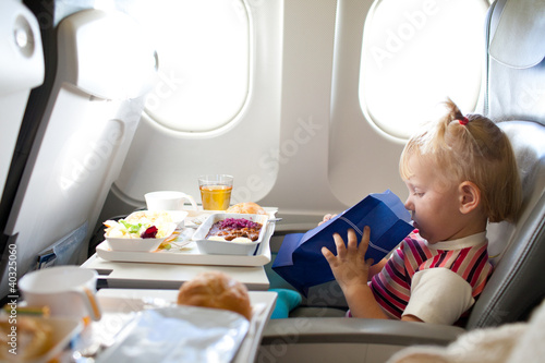 Foto: girl in the airplane girl in the airplane