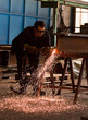 Arbeiter beim Brennschneiden
