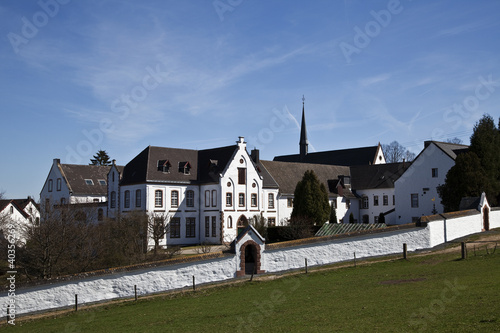 Foto: Abtei mit Immunitätsmauer Abtei mit Immunitätsmauer