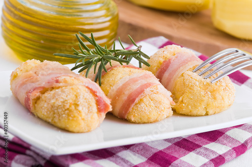 Photo: Savoy cabbage and potato croquettes.Crocchette di verza e patate Savoy cabbage and potato croquettes.Crocchette di verza e patate
