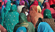 Donne orientali con copricapo indiano
