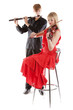 Foto: Musicians playing violin and flute Musicians playing violin and flute