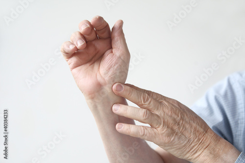 Photo: man with an aching wrist man with an aching wrist