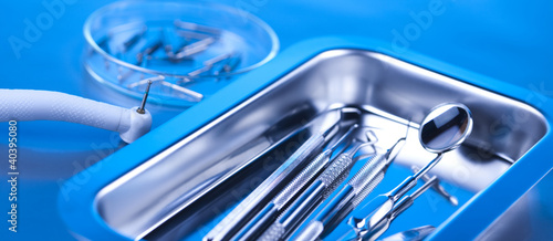 Foto: Dental tools and equipment Dental tools and equipment