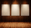 3 Bilder an der Holzwand