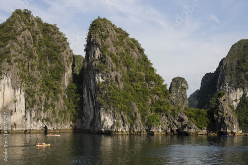 Photo: baia di halong in vietnam baia di halong in vietnam
