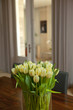 Tulipes, bouquet, maison, intérieur, décoration, salon