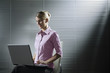 Foto: Businesswoman using laptop Businesswoman using laptop